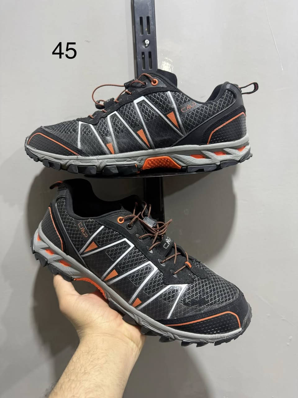 اهلا شباب❤️
توفر حذاء اوربي اصلي🔥
القياس موجود داخل آلصوره 🖼️
الأستفسار مراسلة البيج ***********
يتوفر توصيل 🚎
