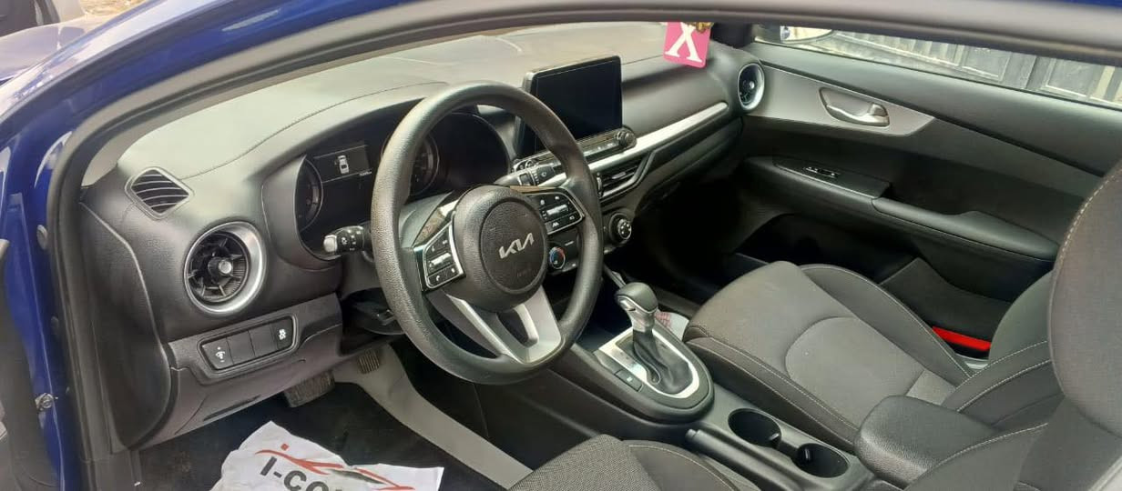 سلام عليكم
فورتي 2024 أمريكي لون مميز
السعر 138وبيهاا مجااال مرقم وكآمل 
المكان بغداد البلديات
للاتصال:***********

السياره كلش جديده
حادثها موضح بل صور
والسونار كذلك موضح بل صور

مواصفات 
شاشه كبيره تدعم الكار بلي
كأمره دواره
تحكمات ستيرن 
مكينه 2000 دوش
تبريد ثلج
تحديد مسار
قياده ذاتيه

ملاحظه:السياره بيها خمس صبغ بنيد+صفحه السايق بدون دواخل
