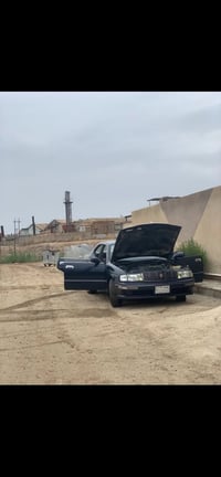 كراون رويل • ١٩٩٤ • محرك ٣٠٠٠