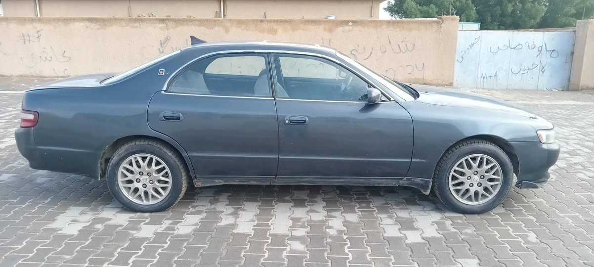 سلام عليكم للبيع شيزر كفاله من كلشي كص ونقل جثه ورسميات بسمي رقم انكليزي مكينه ٢٥٠٠ سعره 50 بيه مجال تخم تاير  تبريد شغال مكان السياره نجف ناحية العباسيه هاذا رقم صاحب السياره ***********
