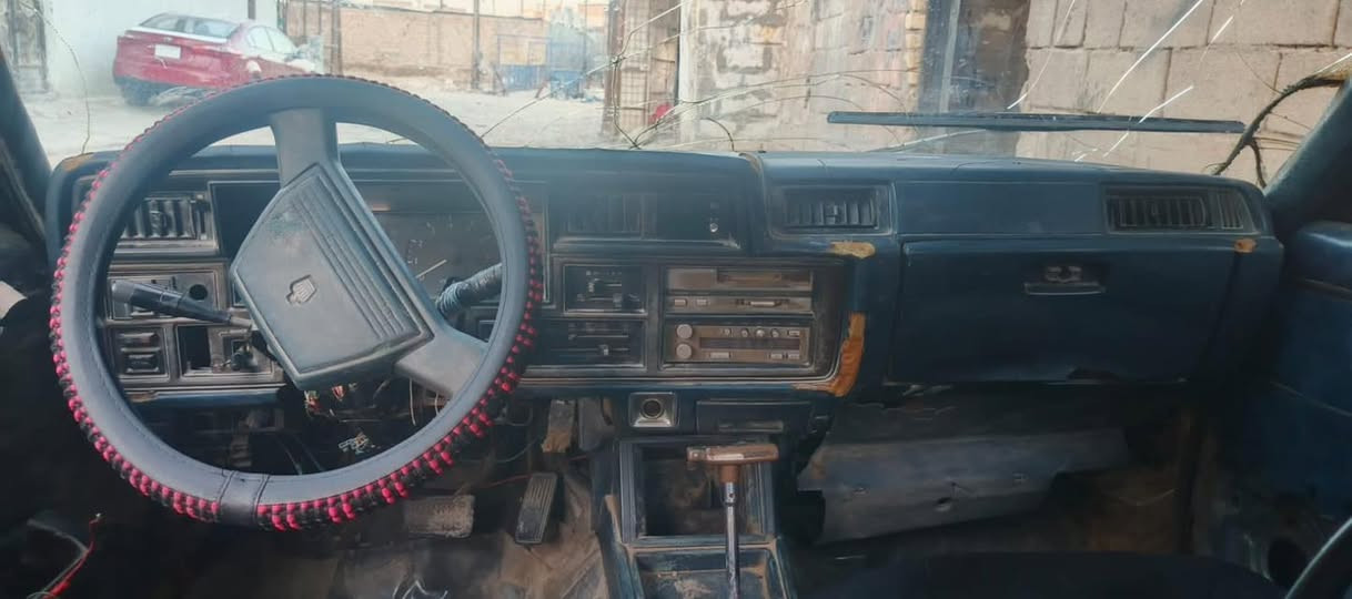 سوبر موديل ٨٢ مكينه اثنين ونص خير من الله بدون راعي سعرها ١٤ وبيه مجال قليل مكاني البصرة رقمي ***********
