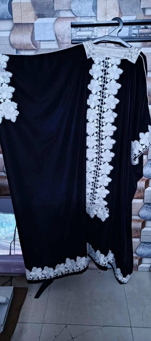 بشت قديفة الخامة تجنن ينلبس للطلعة وللبيت بيه شغل حلو موضح بالصور وسعرهم مناسب
الاسود بيه دانتيل ابيض 20
الاسود 25
الاخضر 20
وعندي توصيل بغداد ومحافظات 5


**إذا كنت صاحب هذا الإعلان وتريد حذفه لأي سبب، رجاءا أرسل رسالة إلى الدعم الفني**