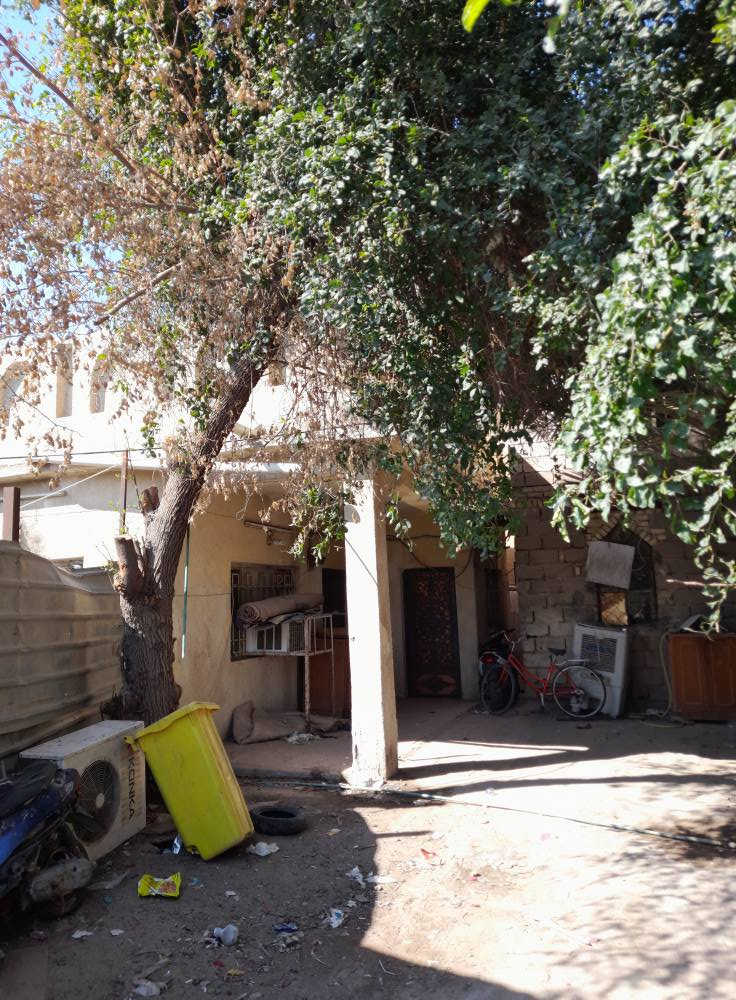 دار للبيع الطويسه خلف الجوازات  ٢٤٠م  سعر متر ٣مليون  قابل لتفاوض  *********** البصرة, العراق
