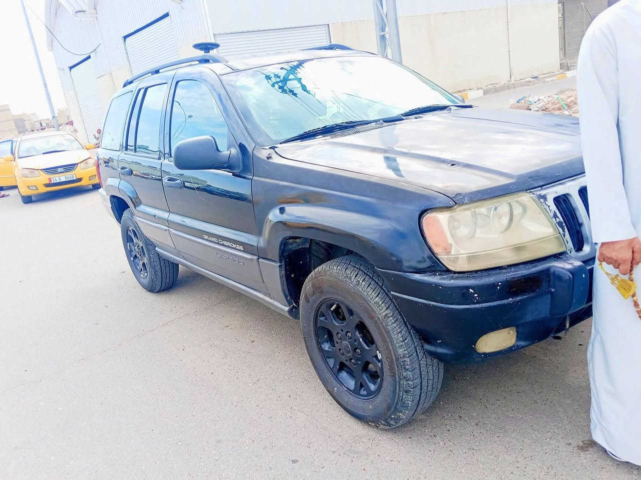 جيب الفيني للبيع 
مكينه وكير فيشه وبطل VvT 
حداديه جديده  باتري جدد  تبريد ثلج 
تخم تاير 
رقم بغداد تحويل فقط  سنويه لل ٢٨ 
كهربائي كله شغال 
شاشه تاب 
سنتر لوك كامل 
السعر 50وبيها مجال للشراي 

نواق السياره 
فقط المكينه بيه بخار
***********
