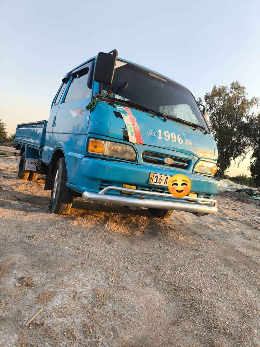 بسم الله وتوكلنا على الله ،كيه حمل للبيع موديل ٩٦ سبعه جنكال رقم ديوانيه ،سياره كير محرك شاصي مكفول ،حداديه جديده ، رقم الشاصي واضح جاهزه على اخر حبايه بدي نضيفف
السياره باسمي مداور ثاني يوم سنويه تنتهي ب٢٠٢٨
السعر 65وبيه مجال 
رقم ***********
