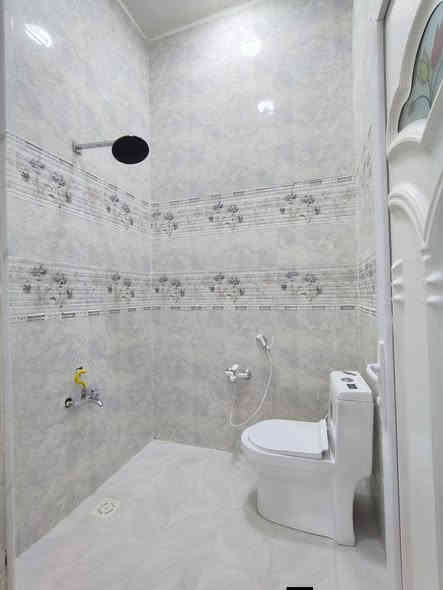 تحية حب وأحترام لكل ألمشاهدين 🌹
اللاستفسار : ***********

توفر دار سكن🏭
موقع راقي كلش مرتب
تستلم بيتك جاهز عند المكاتبه مباشرتاا

مساحة البيت 160م
ط شقل رفت ورباطات وشقل درجه أولى👍
بيت مرتب  ونضام راقي

شارع 12 متر
جميع لخدمات متوفره 
محتويات كل بيت ⬇️
كراج + دوانيه + صاله +
مطبخ + غرف نوم 2 +
مناور + صحيات خارجي داخلي

أخذ بيت حلامك قبل لاينباع 💦
نوع العقار : طابو زراعي بأسم عراقي تتكاتب وي أبو طابو مباشرةً 💯

العنوان : البصره أبي لخصيب
طريق سيد حامد قرب مدينة ألاندلس موقع كلش مرتب وقريب على شارع سيد حامد رئيسي

كل هاذ جمال وترتيب
بسعر : 90 💲مليون وبي مجال للشراي 🔷

اللاستفسار : ***********
