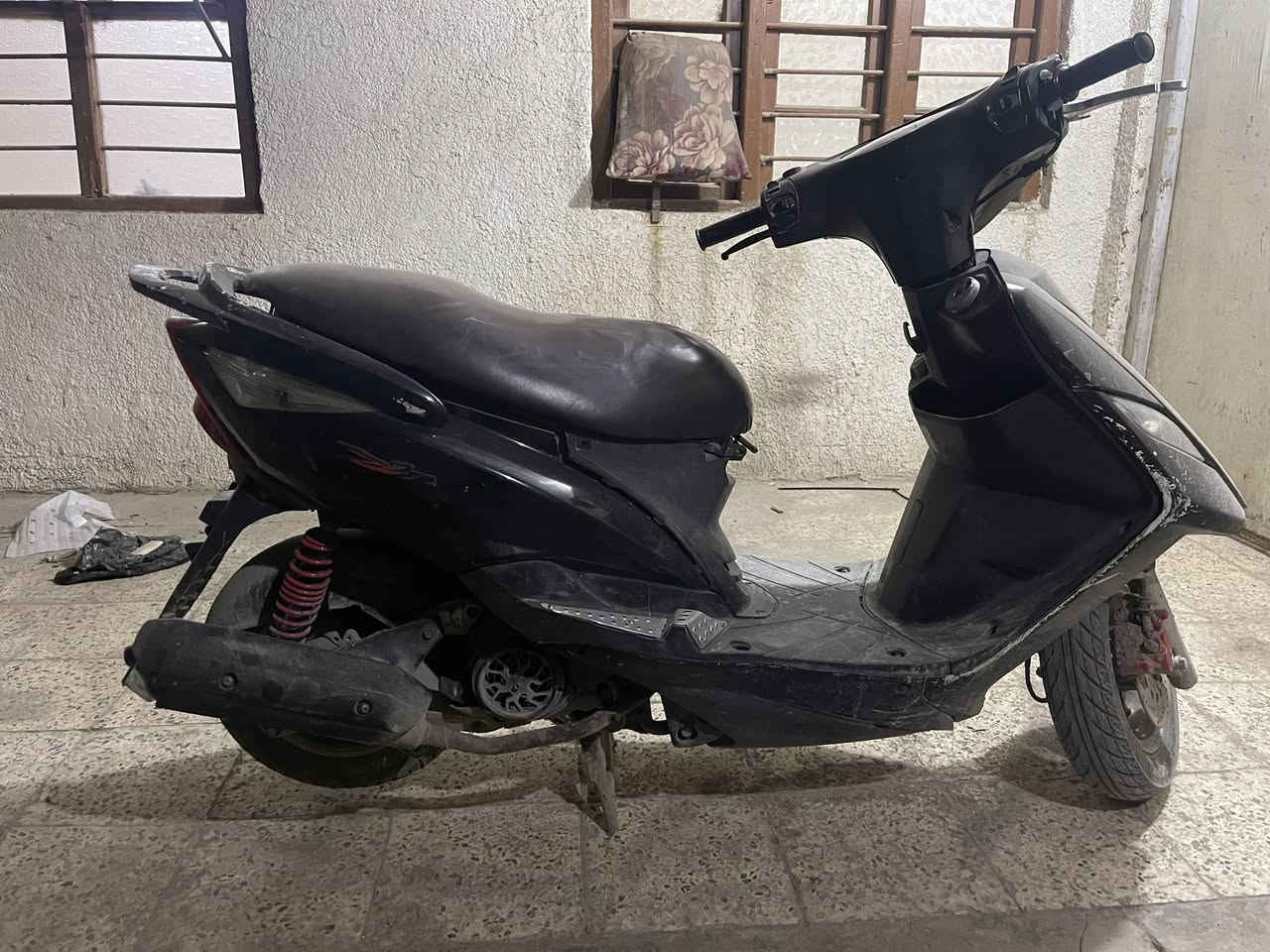 للبيع ثعلب دراجة تخبل مال شغل نقصه بس باتري نكرة سلفً وهندر  سعرهة 350 الشراي يتصل مكاني بغداد الحرية *********** موجود واتساب
