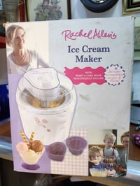 🍦 لعشاق الآيس كريم الطبيعي والحلويات المنزلية! 🍦للبيع ماكينة صنع الآيس...