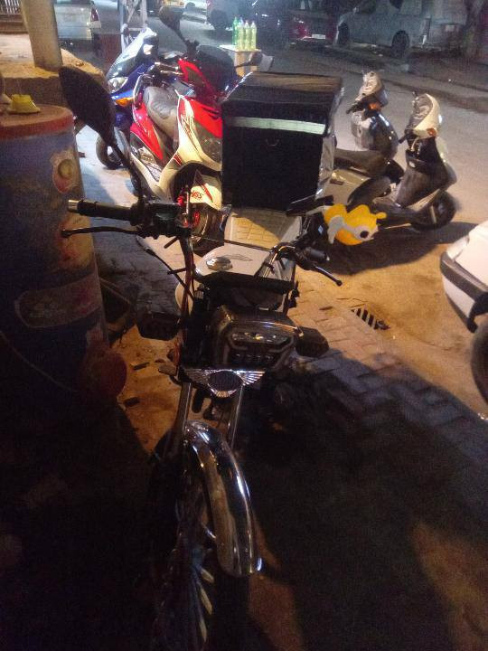 سلام عليكم شباب دراجه ايراني سونك 2025 الدراجه ماشيه 2307 نضيفه كلش زيرو مكينه و شلعه و معدل طيارة للبيع سعر 900 وبيه مجال مكاني بغداد كريعات ما عدة الصندوق و الستاند !! اوراق كامله باسمي ومكاتبه موجودة طالعه من المعرض قبل شهر ♥️


**إذا كنت صاحب هذا الإعلان وتريد حذفه لأي سبب، رجاءا أرسل رسالة إلى الدعم الفني**