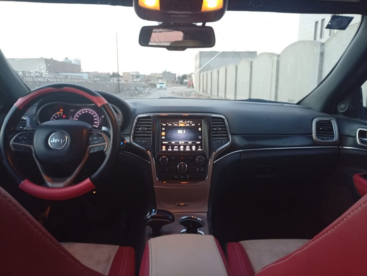 جيب موديل 2015 معلايه رقم بغداد تحويل مباشر السياره مكينة 8 فول للأخير السعر 123 مكان السياره حله نادر الثانيه 

***********
