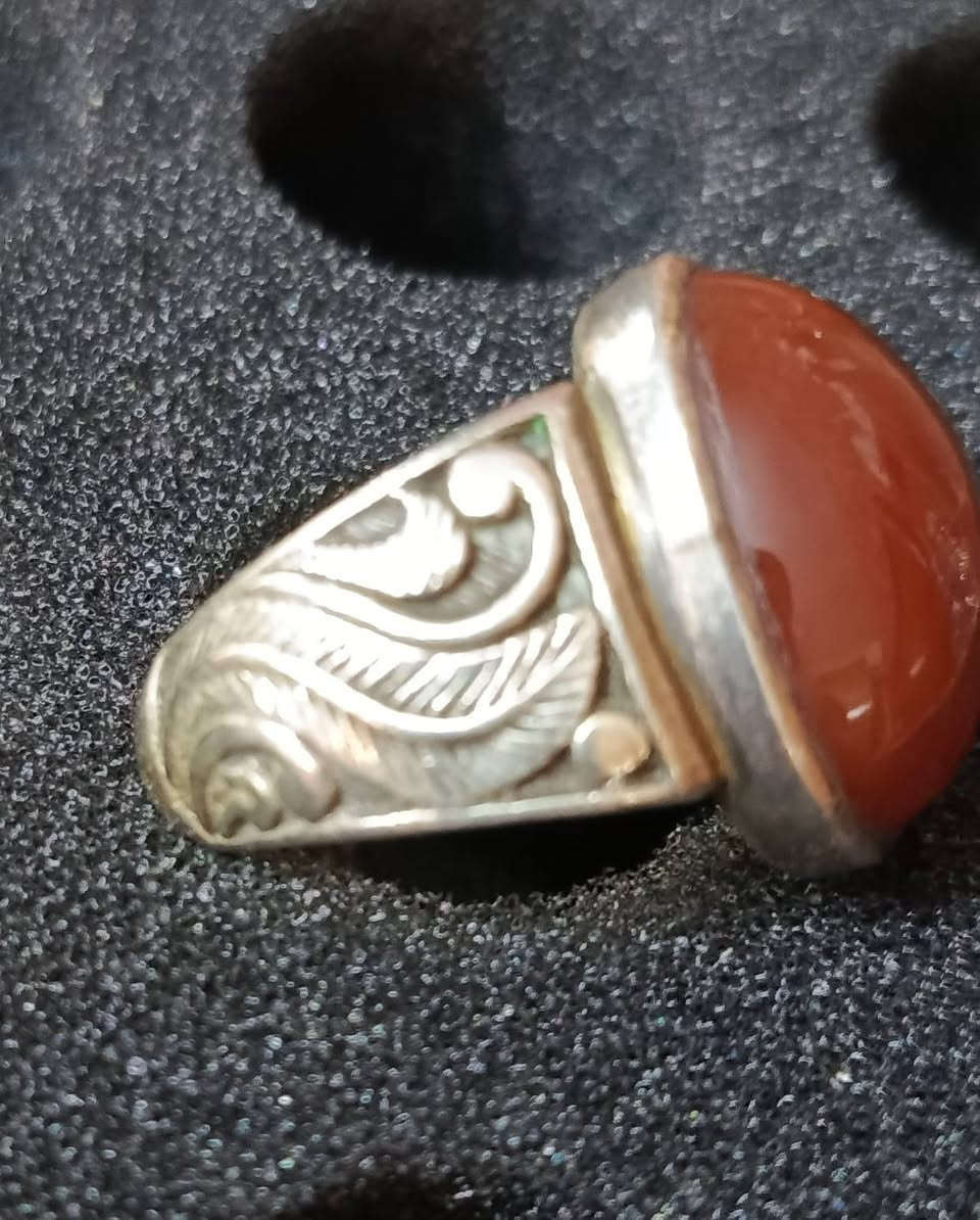 محبس عقيق كبدي قياس 23. . . . 24 السعر 75 الف قفل الاتصال***********
