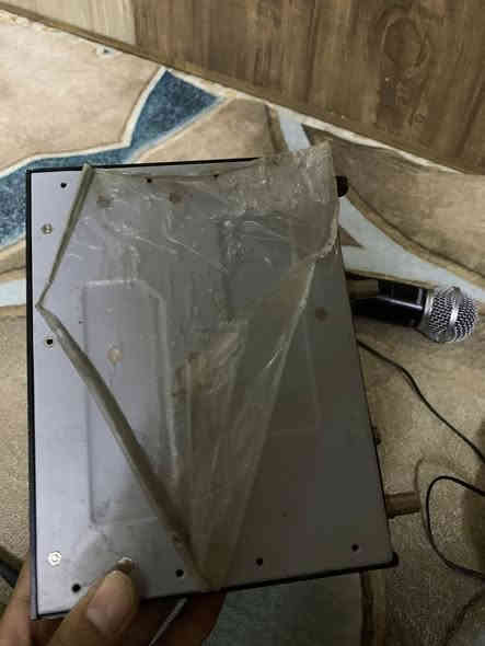 السلام عليكم مايك 🎤 كما موضح بالصور للبيع المايك لعبو بي وما ربط بعد  السعر 60 الف قفل وكله شغال ما أبي شي العنوان مدينة الصدر نهايت الورفلي ***********
