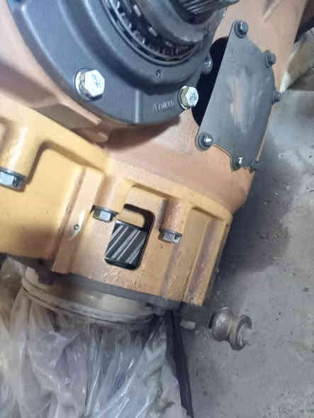 سلام عليكم
كير بلدوزر كتربلر  D8R مثلث
محل جاسم ابو رولات في بغداد الكراده شارع 52 الاستفسار اتصال على الأرقام تاليه *********** ***********
