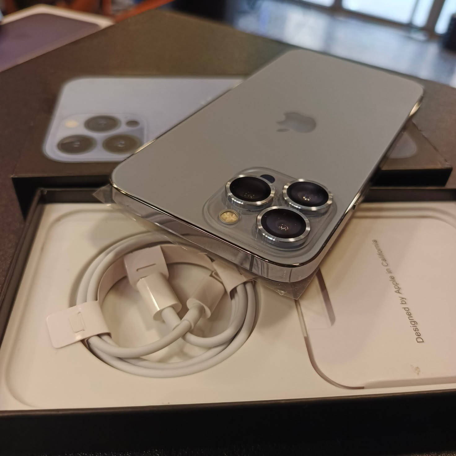#متاح هاتف مستخدم   ❤
# iphone 13 pro max 
الذاكرة  256  GB
البطارية 100 % 
الهاتف بلادي وجدا نظيف شرط شخط ما بي 💕
#السعر 725  الف فقط 

#العنوان _الانبار _قضاء هيت _ شارع حامي حميد _مجاور مجمع الملكة أو مقابل مكتبة الأقلام _ مركز الباشا 💥
#لتواصل معنا : 
واتساب / ***********
الانستا / albasha-mople
