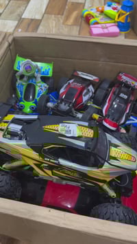 سيارات ريمونت احترافيه  ثلاثة بدون ريمونت ولباقي معهم  اي استفسار عنهم...