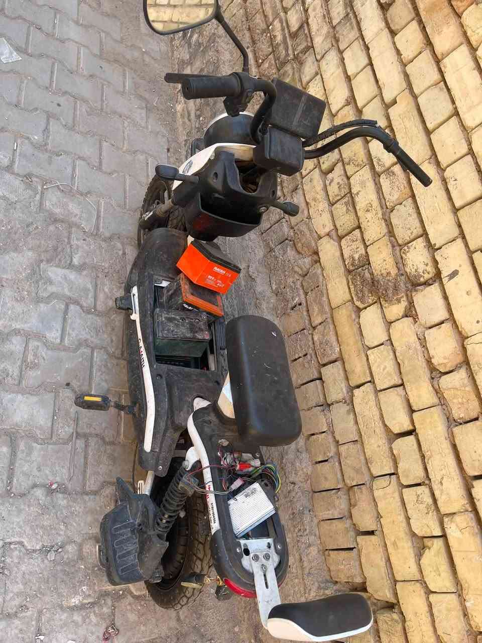 شحن 14 كوم حديد ملف وعقل مابهن شي وياهى 6 بطاريات بيعهن شلع كلهن اب 60 الف بغداد كريعات استفسار اكثر اتصال ☎️ ***********
