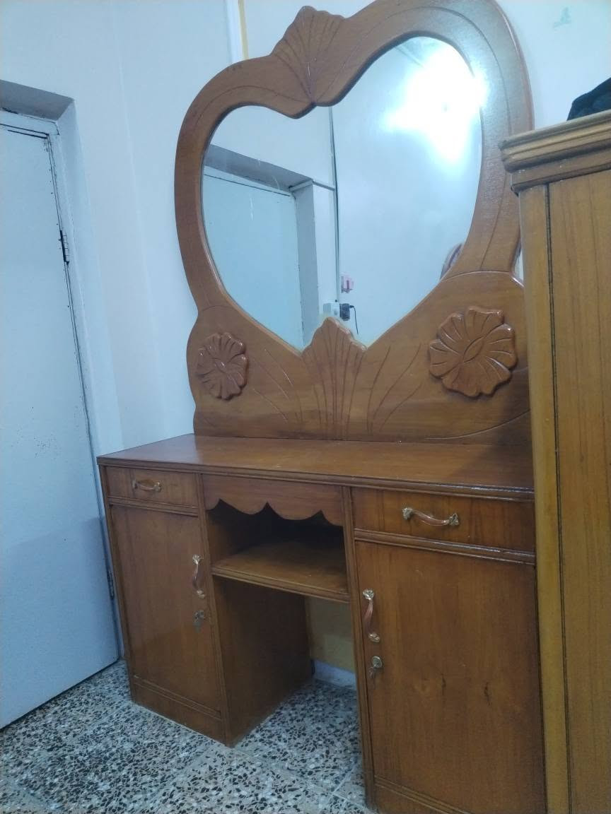 غرفة نوم كلش نضيفه كلشي معايزه
مكانه حي ميسان النجف, العراق


**إذا كنت صاحب هذا الإعلان وتريد حذفه لأي سبب، رجاءا أرسل رسالة إلى الدعم الفني**