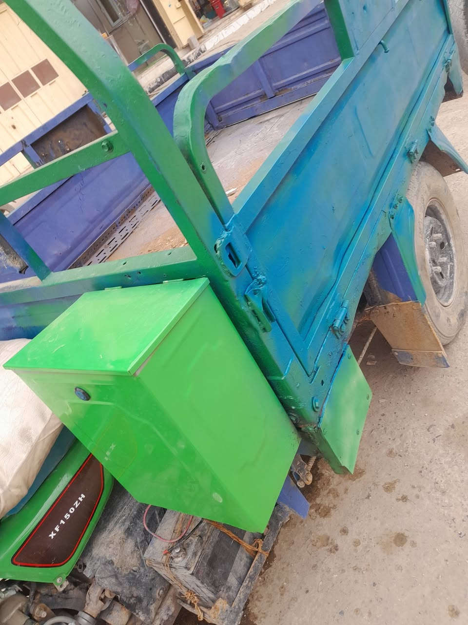 ستوته للبيع كلك  مكفوله اعاتبك السعر ٧٠٠ مكان سده الهنديه ***********
