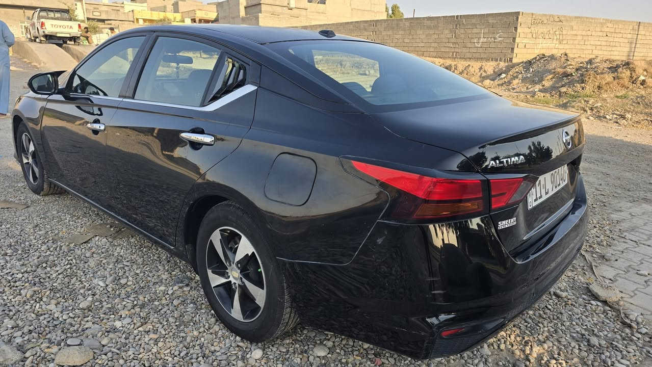 السلام عليكم
نيسان التيما 2020 رقم بغداد ماشيه 105  بيها خمس قطع صبغ سعرها 107$
العنوان /ديالى
اتصال و وتساب ع الرقم ***********
