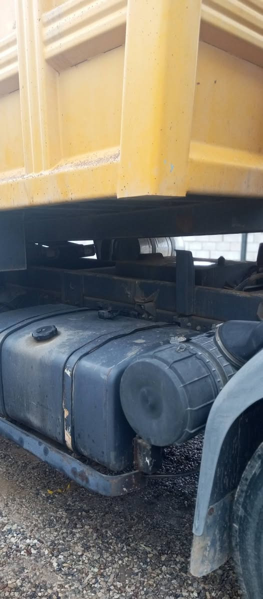 رينو للبيع موديل 2003مواصفات دوله سياره مربوطه قاطره ومقطوره الاستفسار الإتصال على  ***********
***********
