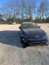 كيا K5 • ٢٠٢٤ • رقم بغداد