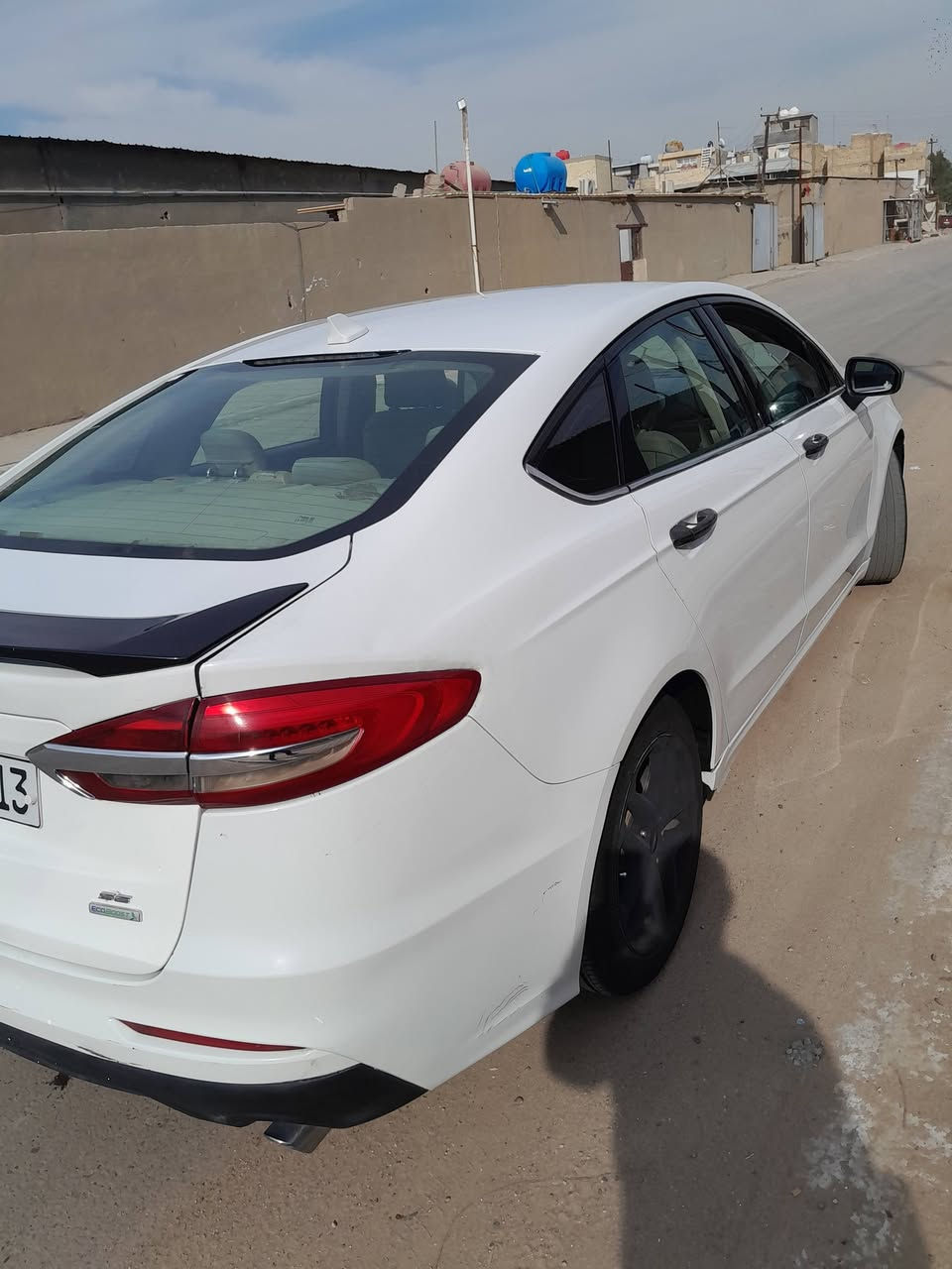 فورد فيوجن ٢٠١٩ مكينه ١٥٠٠ بدون ايرباك بجم كبس حادثها قبق جنطه وجاملغ خلفي بدون دواخا *********** السعر ١٣٠
