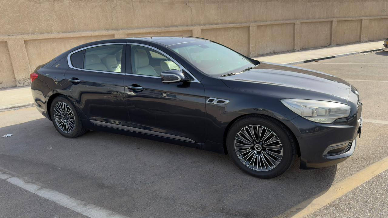 كيا كورس 2014 خليجي
V6
مكان السيارة بصرة 
سعر 158$ 
***********
