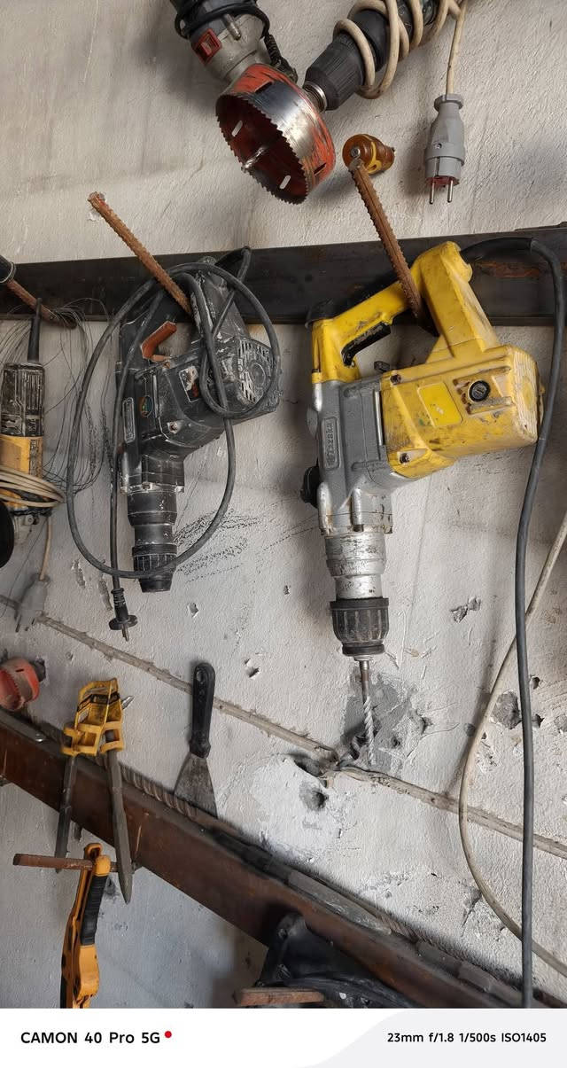 سكله ايجارات كافه مستلزمات البنا دراب دريل حفر بريمه درج سلايت ٣و ٤ يفتح ٨
كواويه دريل شحن دريل تكشير 
كوسره كاشي مرمر سكلات اقفاص شكد عدد موجود العنوان مدخل الاوال  السريدات الغديمه  يوجد ستوته توصيل سكله عبدالله رقم الهاتف ***********
