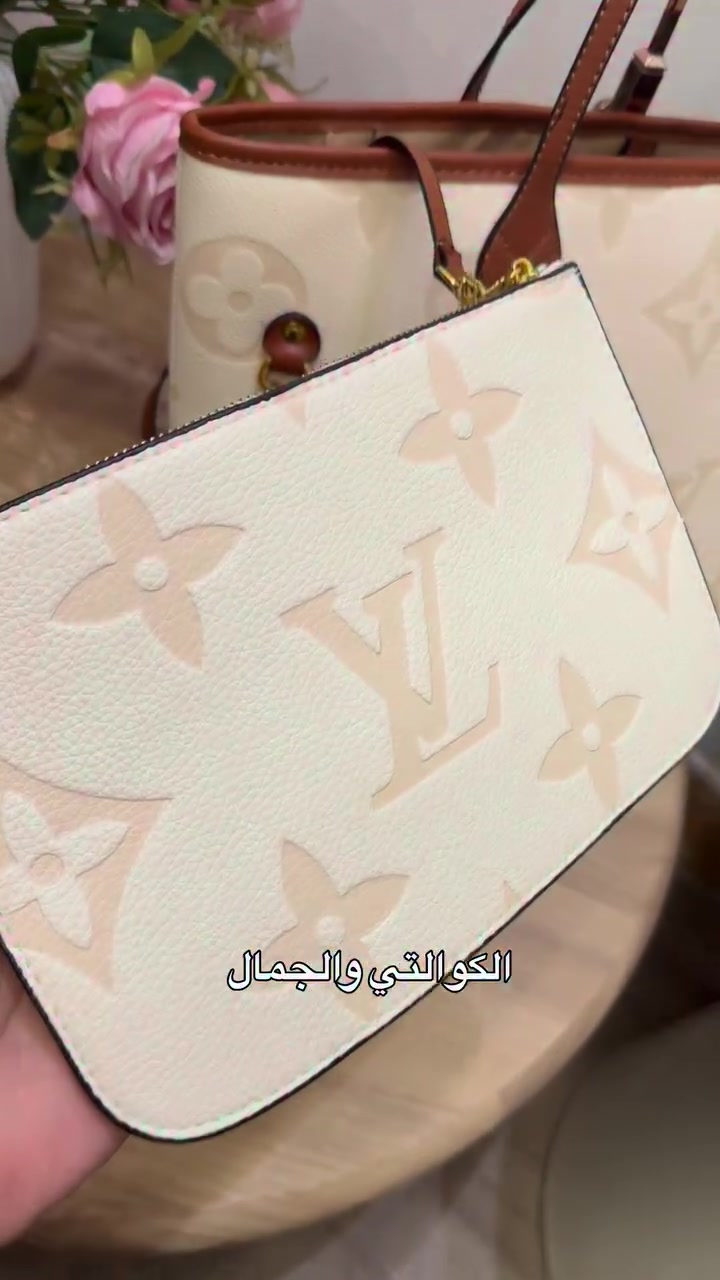حقائب الـ ڤي 
لونين مميزين 
كوالتي عالي جدا 
30 الف سعر القطعه #جنط #حقائب #جنطه #حقائب_نسائية


**إذا كنت صاحب هذا الإعلان وتريد حذفه لأي سبب، رجاءا أرسل رسالة إلى الدعم الفني**
