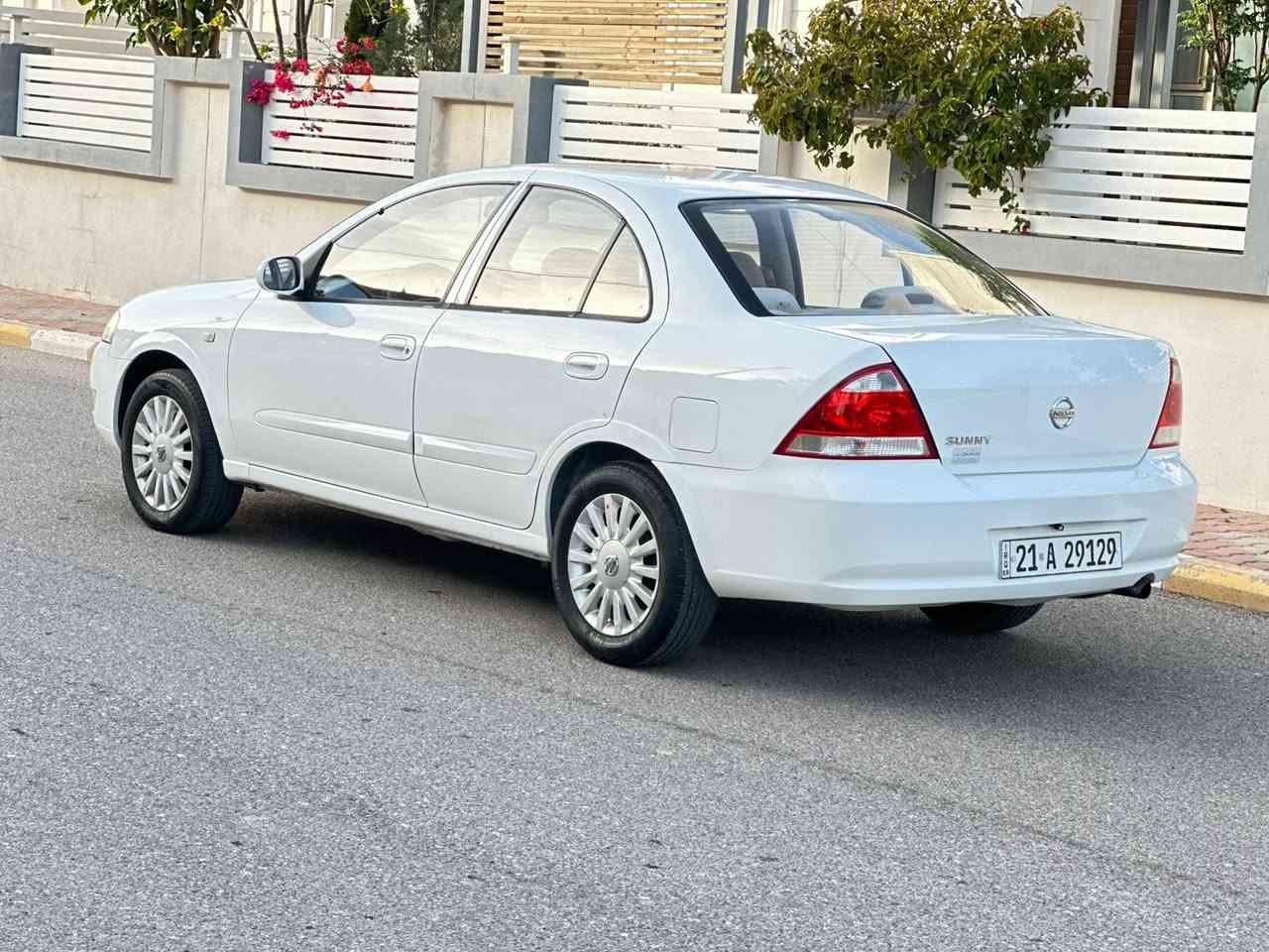 للبيع  نيسان سني موديل 2012
 كفالة عامة بدون صبغ وبدون تبديل 
بيها فقط مكانين بارد بسيط 
محرك شرط مامفتوح وبدون عيب 
السيارة جاهزة من تخم تاير صدر امامي وخلفي تبريد كهربائيات الرقم والسنوية
 جديد بسمي وشرط التحويل
مكاني ديالى خانقين 
السعر 110
 ***********
