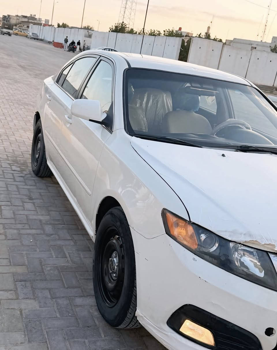 كيا اوبتما 2009 خليجي صبغ أحزام  جديده وجاهزه مكينه 2000 دوش مكفوله وكير مكفول رقم واسط  تحويل مباشر السعر 96$ وبيه مجال مكان السماوة ***********
