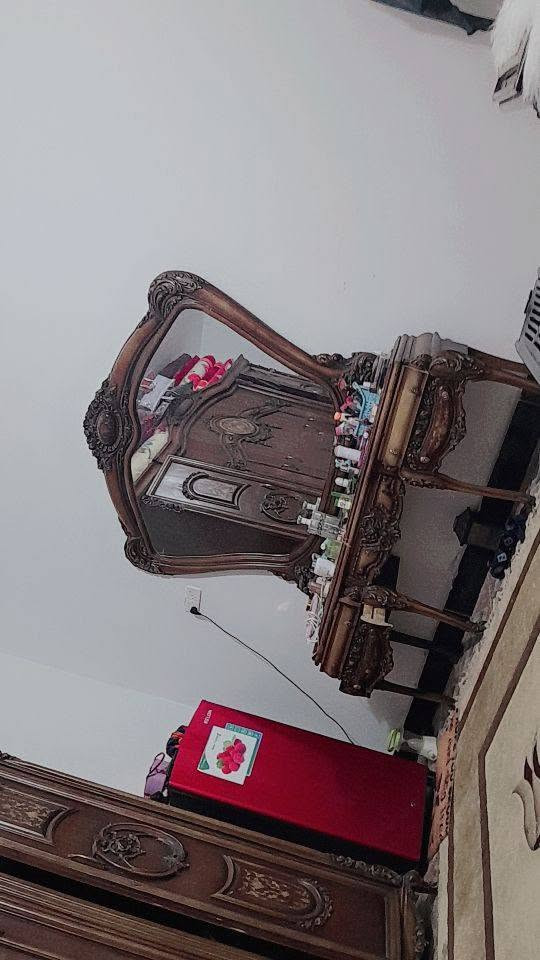 غرفة مصرية للبيع ***********
