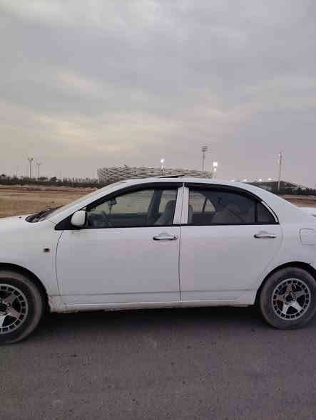 السلام عليكم مكلف بالنشر سياره 
بي وايدي موديل 2013 f3 مكينه وكير متسوبيشي لانسر بيها سياره جاهزه كير عادي مكينه تبريد كهربائيات كلها تمام 
حداده من الطول لطول كلها كورلا لايت زنون شاشه 
رقم صاحب السياره ***********
السعر 65
