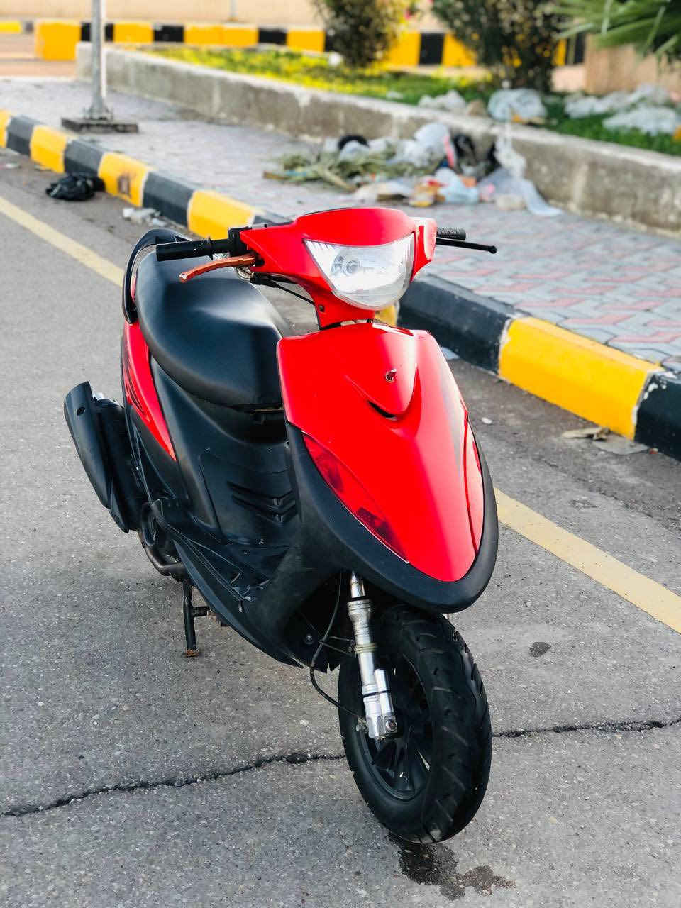 دراجه ماكس عدله  مكينه مفتوحه مره وحده 49 مكينه ناعمه  بيها وياله تزويد وصالنه FM ودبلات اماميه تزويد  كامله ماناقصها شي   اوراق بسمي مكاني ابو رمانه .سعرها 475 وبيها مجال


**إذا كنت صاحب هذا الإعلان وتريد حذفه لأي سبب، رجاءا أرسل رسالة إلى الدعم الفني**