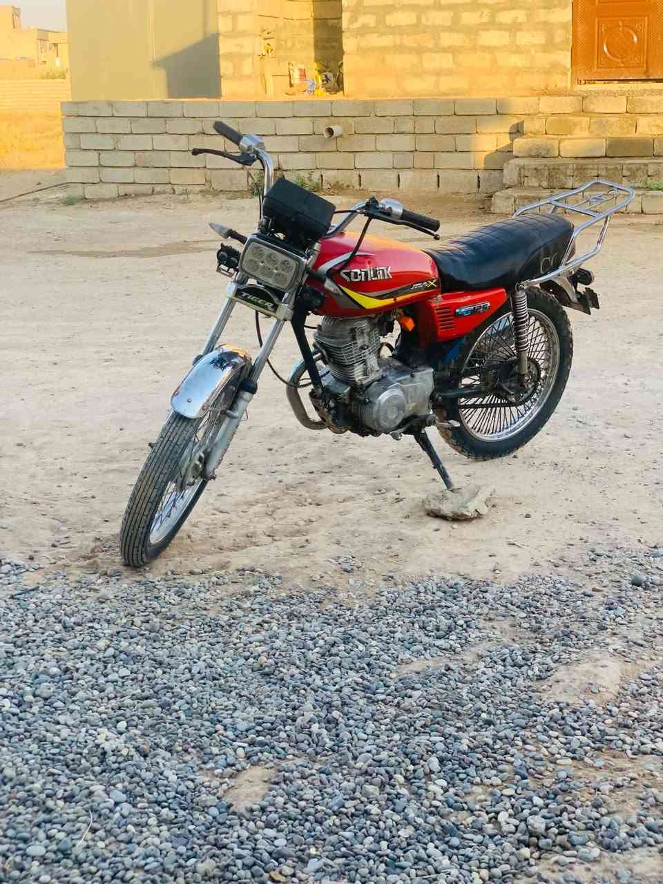 موطور للبيع 

نامي 2017

كهربائيات كله شغاله 

#السعر_180_الف


**إذا كنت صاحب هذا الإعلان وتريد حذفه لأي سبب، رجاءا أرسل رسالة إلى الدعم الفني**