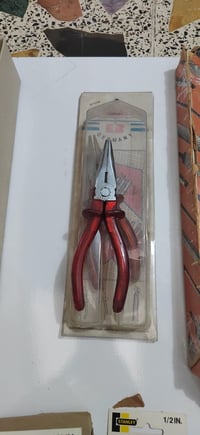 للبيع لاويه بلايس اصلي ألماني العدد ٢٠قطعه  موجود (07723269828