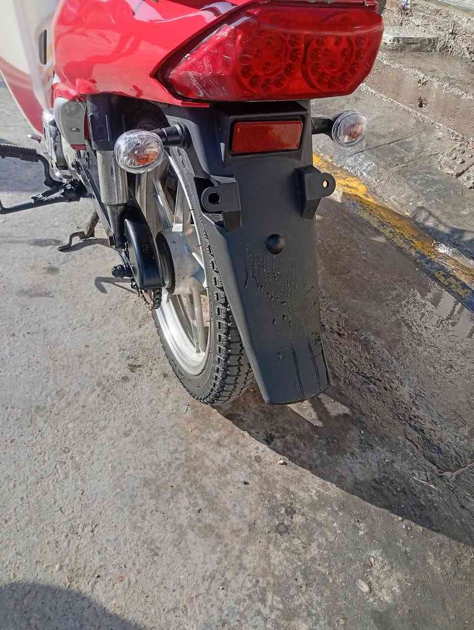 السلام عليكم لبيع سرفيز 
كله شغال وجديد 
سعر ب650
***********
مكان بلد
مو شراي اطلع كبل
