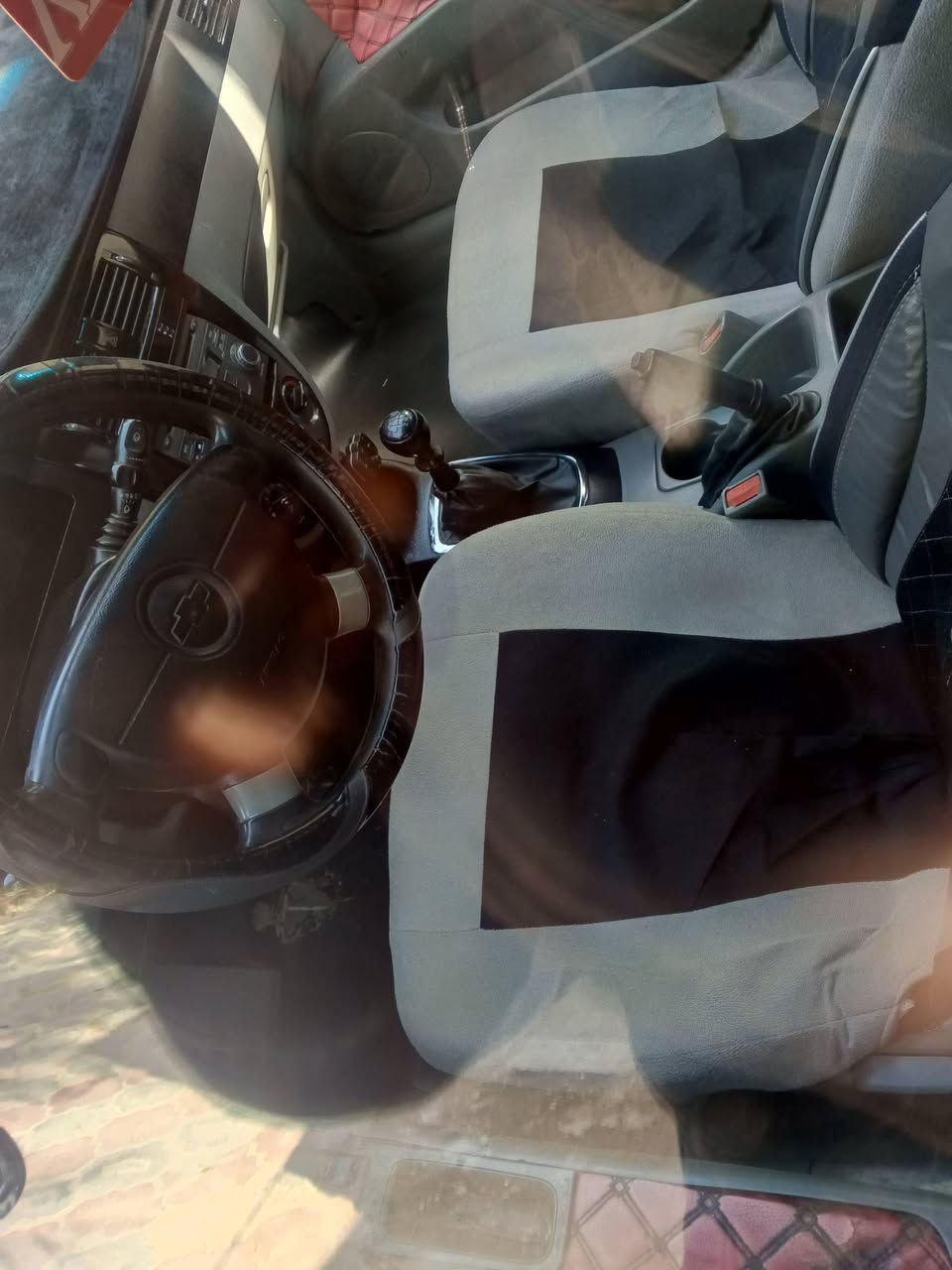 السلام عليكم.. للبيع أوبترا مزاد وزارة الداخلية تسليم لوحات وسنوية 15يوم مكمل كل المعاملة حتى كمرك 2004 محرك وكير فول كير عادي تايرات جدد باتري جديد مصبوغة جمالية وعندي صور قبل ألصبغ كهربائيات شغالة كلهة جام كهرباء 2 امامي سنتر لوك مسجل وسماعات جدد مكفولة من كلشي عده دعجة بل الجاملغ.(ألسعر 43) مكاني كربلاء ***********
