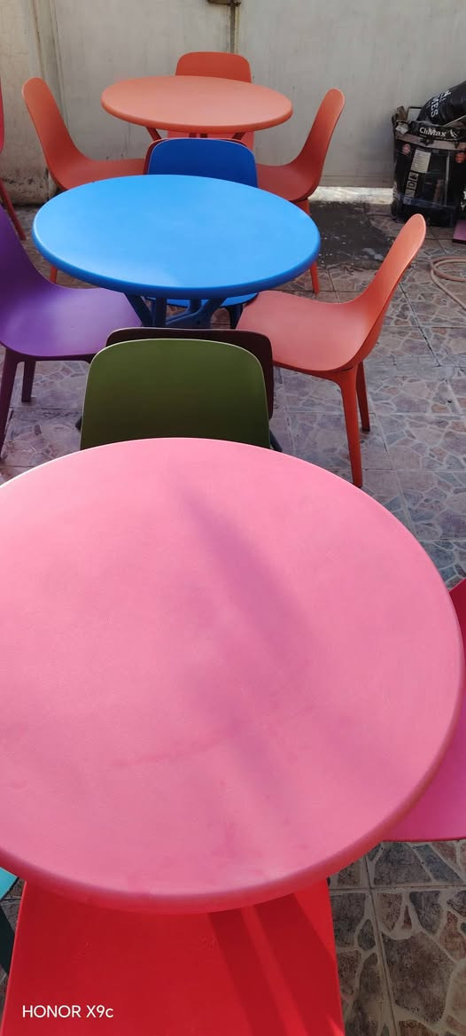 للبيع ميز بلاستك اصلي عدد 5 كل ميز مع 4كراسي


**إذا كنت صاحب هذا الإعلان وتريد حذفه لأي سبب، رجاءا أرسل رسالة إلى الدعم الفني**