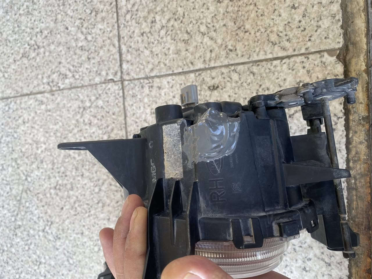 سلام عليكم كشافات لد بلادي صول مال تبوبو يعني فولل.  واحد بي فطر زغير شوفه عينك.  جدد كلش بسعر مناسب.     واتساب.موجود ***********
