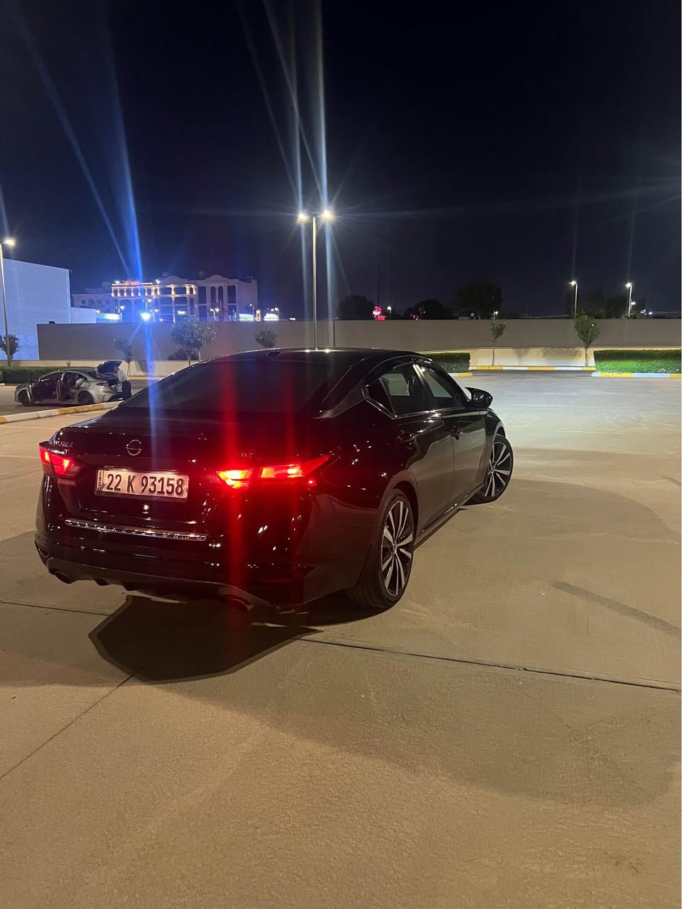 Nissan Altima SR 2022
1N4BL4CV4NN367983
ماوەی ڕۆیشتو (74,000)
هەزەی نوێیە و سەنەویەی تا 2029
بەناوی خۆمەو سێرڤسی کاملی لۆ کرایە لە شەریکەی Totachi
گێڕ و مەکینەی کەپسە پێش و پشت کەپسە هیچ پەڕەشوتێکی نەتەقیوە دەعمەکەی خەفیفە وێنەو ڕەقەم شانسیم داناوە دوو دەرگای بە بیلادی هەمان ڕەنگ گۆڕاوە دوو بست چاملغی دواوەی سەکن بەس سوبغە وە دوو شوێنی ساردەکوتە چام نەکرتەوە هەر وەکو لە سۆنەرەکە دیارە و لە وێنەکان ئاماژەم پێکردووە تابڵێی سەیارەیەکی خاوێن و بێ مەسرەفە وە کامل کەمالیاتی لۆ کرایە دوو سویجی ڵەگەڵە و وەکو مواسەفات ئەوا فول مواسەفاتەSRی سپۆڕتە
 بەس سلایت نیە .
ڵەگەڵ ڕێز.
Whats app , Viber (***********)
بۆ وێنەی زیاتر نامە بنێرن . أربيل, العراق
