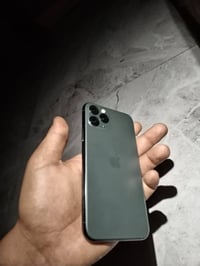 ايفون 11 برو • ذاكره ٦٤ • بطاريه ٨٣