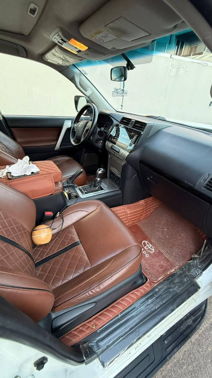 السلام عليكم 
السعر ٣٥٠ بي مجال بسيط  جدا

        تيوتا  برادو ٢٠١٨ 

#المواصفات 

 🔹الموديل :2018لون ابيض  

🔹بصمة تشغيل عند بعد

🔹داخل قرميدي 

🔹بكليت لد 

🔹تحكم ستيرن

🔹ويل كب حجم 19 

🔹شاحن واير ليس

🔹شاش + كامره 

🔹حساس خلفي 

🔹كشنات جلد 

🔹كشنات عدد 2 كهرباء 

🔹مري شفط 

🔹فتحه سقف 

🔹كروس سرعه 

🔹بصمه + تشغيل عن بعد 

🔹ثلاث قطع تبريد 

🔹فتحت USB

🔹شاحن واير ليس 

🔹ثلاجه.  

🔹نضام الدفع الرباعي 

العنوان بغداد العطيفية السيارة رقم اربيل كفالة عامه ماشية ٦٠ الف حقيقي للاستفسار ***********
