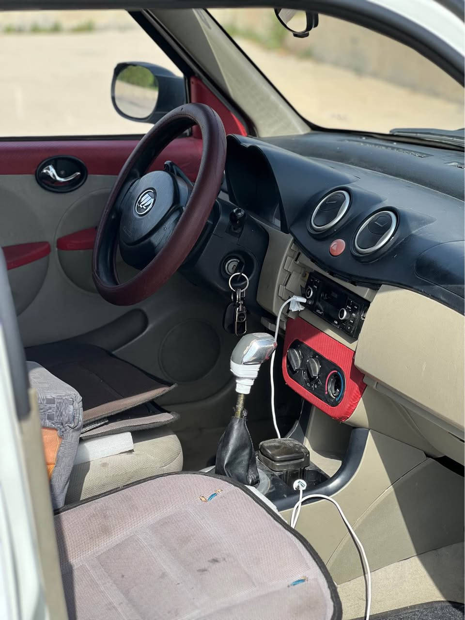 لیفان 2014 
رەقم سەنەوی هەمووی نوێە 
بێ بۆیاغە یەک دوو جێ ساردەکوتە 
گێڕو مەکینە هەمووی بەشەرت ٤٣ مەجال فایبەر واتسئاپ *********** أربيل, العراق
