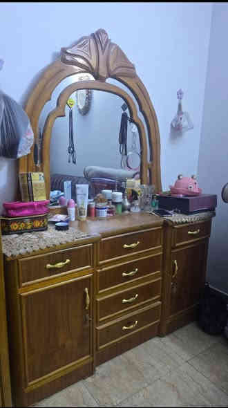 غرفة ٦ أبواب الملحق ام الدنك تزكام درجة أولى صاج داخل وخارج حتى الضهر صاج جرجوبة غرفة روعة السعر ٧٥٠ مكاني بغداد الشعلة هاتف *********** وبيه واتساب
