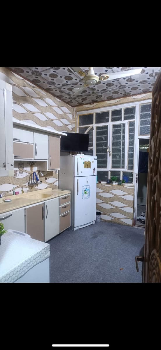 #دار_للبيع
كربلاء حي النواب مقابيل مستشفى الكفيل 
بظهر الچاير يبعد 3كيلو عن الامام
100 متر طابقين 3 غرف
***********
