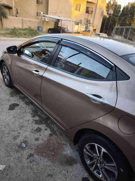 السلام عليكم النترا ٢٠١٦ خليجي رقم بغداد بأسمي
ماشيه ١٦٩ الف كيلو 
الجاملغ عكس السائق مصبوغة وجزء من بنيد ومبين بالصور الصبغ جارد ماله 
بيهه بارد بلباب مالتي ومبين بالصور وتكمه عكس السائق بيهه رصعه هم مبينه بالصور 
السيارة جاهزة مبدل صدر امامي خلفي صار ٣ ايام 
زوج تايرات امامي جديد صار شهرين من بدلته 
تبريد كهربائيات محرك كير شواصي لغود كلهن سليمات 
السعر / 125 وبيهه مجال 
مكان السيارة بغداد حي المعلمين قرب الامين الثانية
للاستفسار الاتصال على الرقم / ***********
