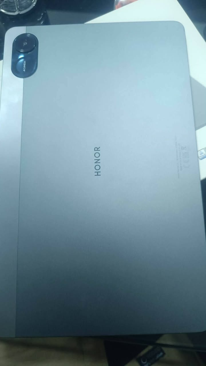 سلام عليكم ايباد للبيع مستخدم يومين للبيع شراي بخدمته *********** المكان حله مركز
