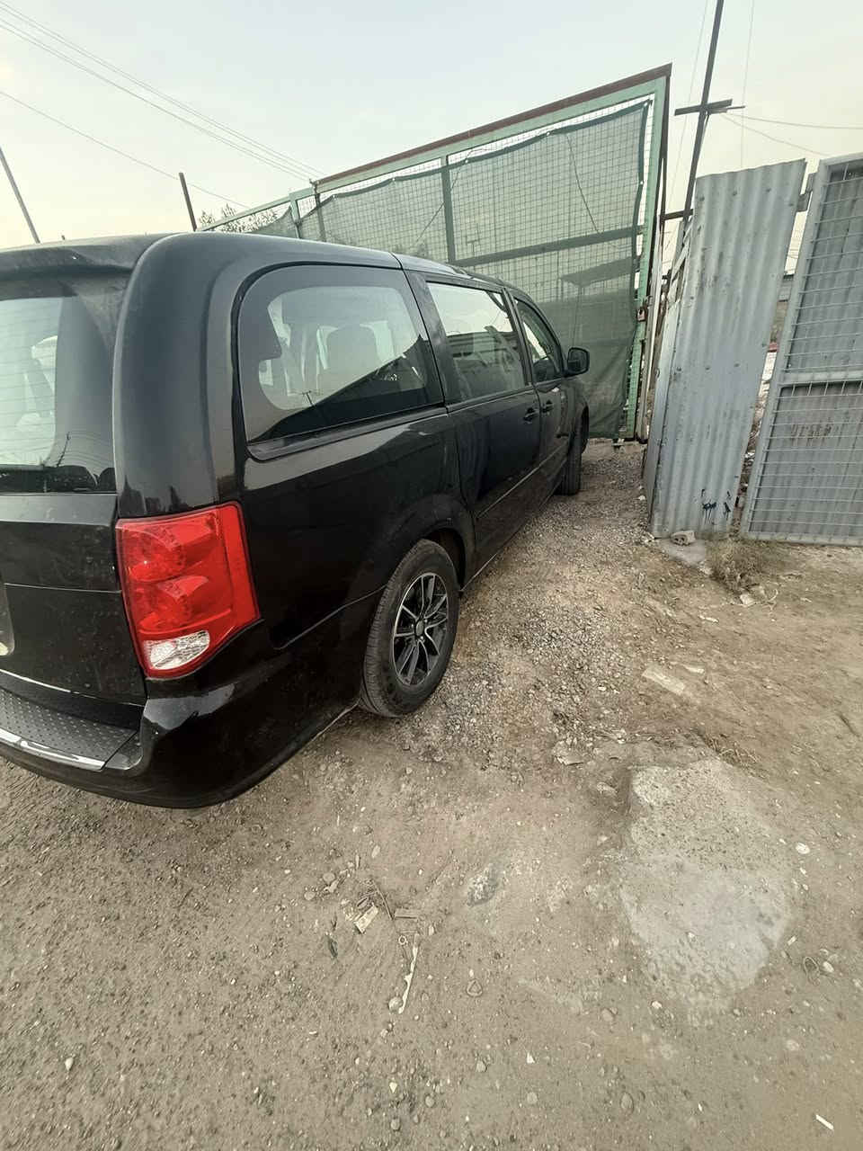 كرفان 2013 صبغ حزام سعر 120 بيهه مجال بيع او مراوس للستفسار ‭0770 585 4586‬
