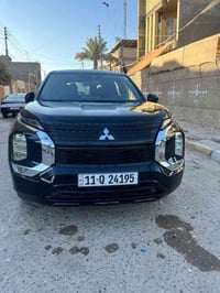 السلام وعليكم للبيع السياره جديده  موديل 23 حادثها بأمريكا خفيفب الدعم...